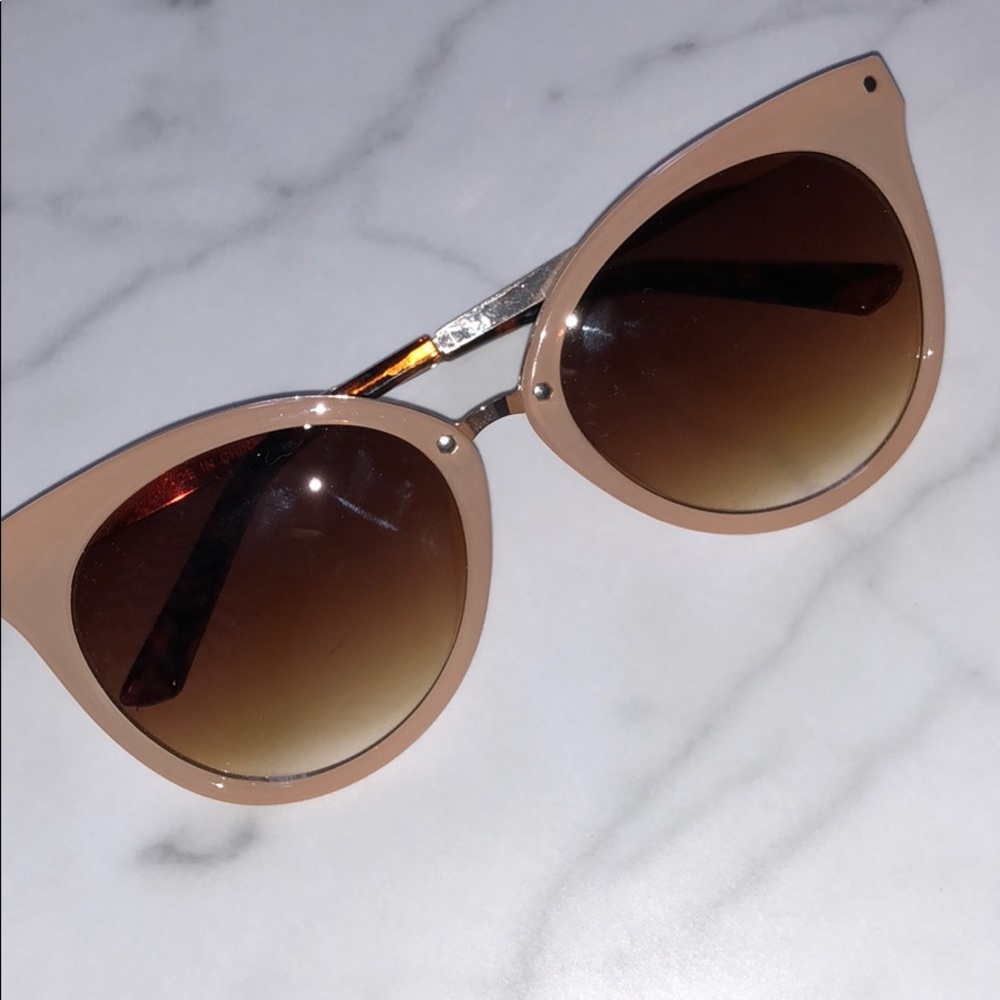 Oversized sunglasses